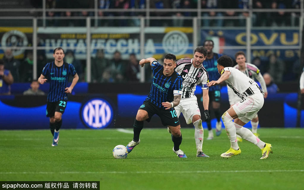 意甲-裁判争议判罚卡卢卢染红 泽林斯基绝杀国米3-2尤文